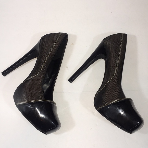 Jessica Simpson Heels - Picture 3 of 5